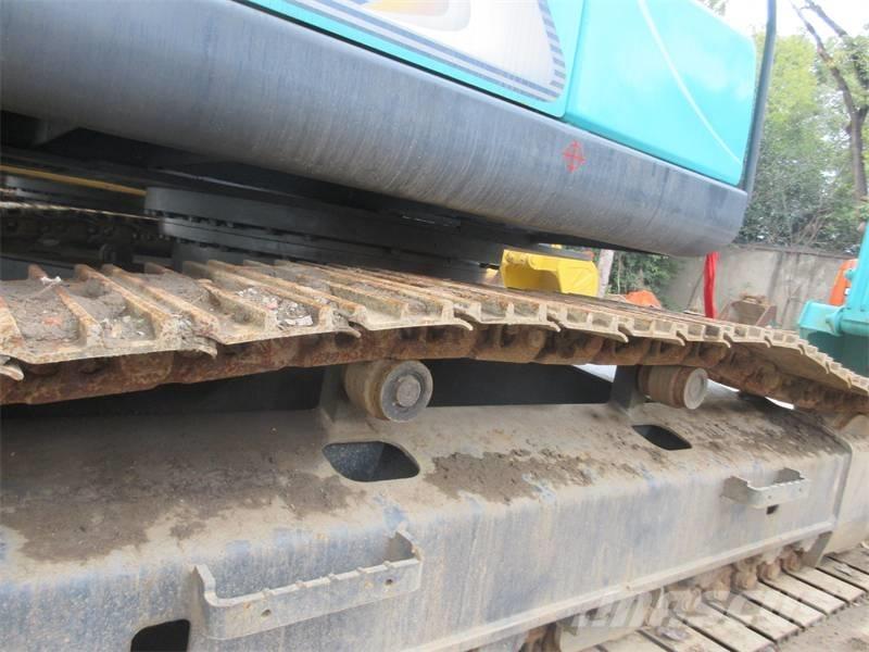 Kobelco SK 210 Гусеничні екскаватори