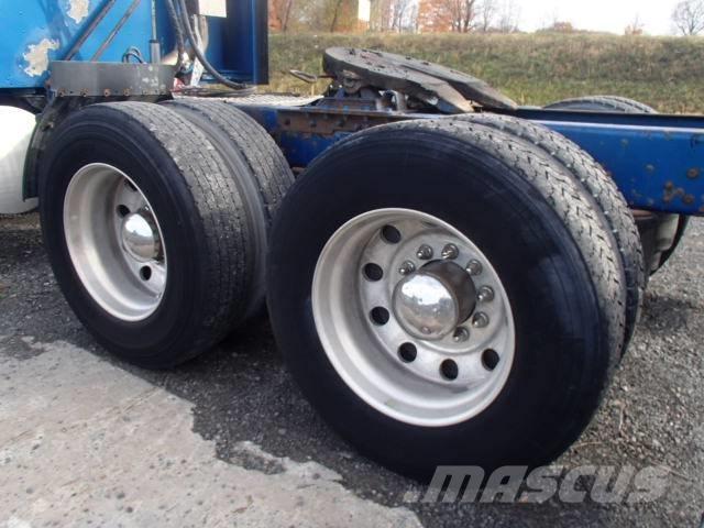 Kenworth T 800 Тягачі