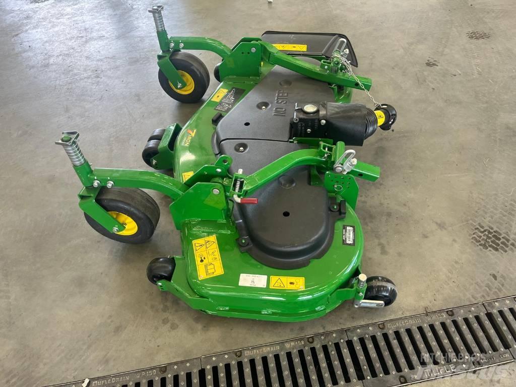 John Deere 7 Iron Самохідні газонокосарки