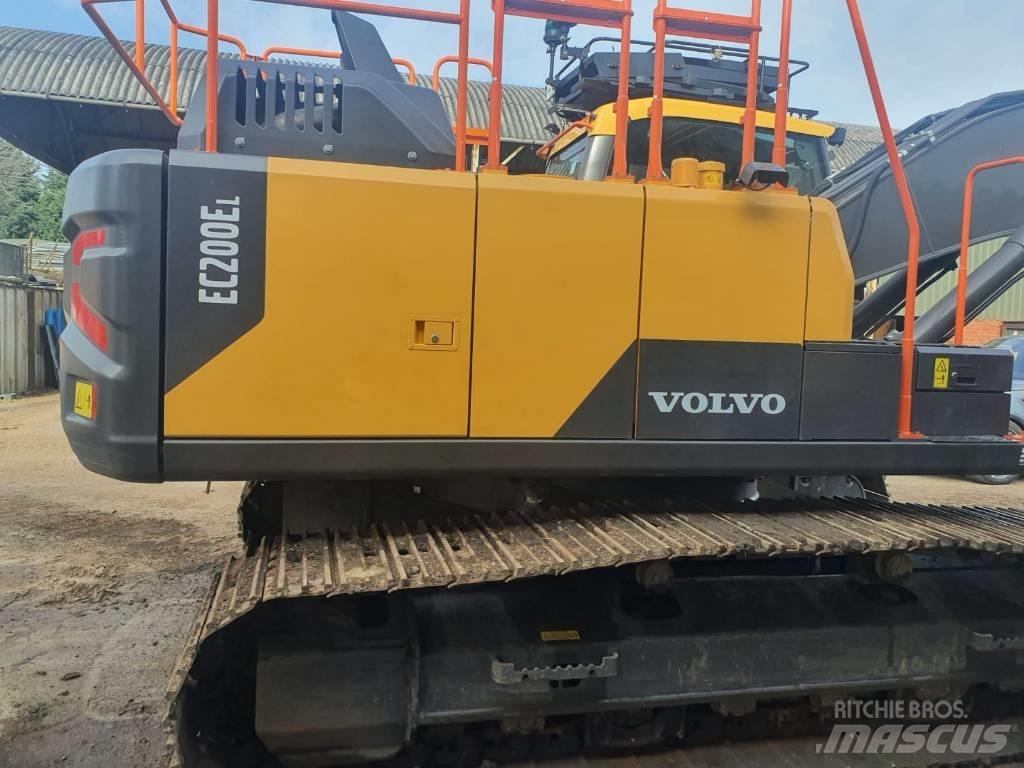 Volvo EC 200EL Гусеничні екскаватори