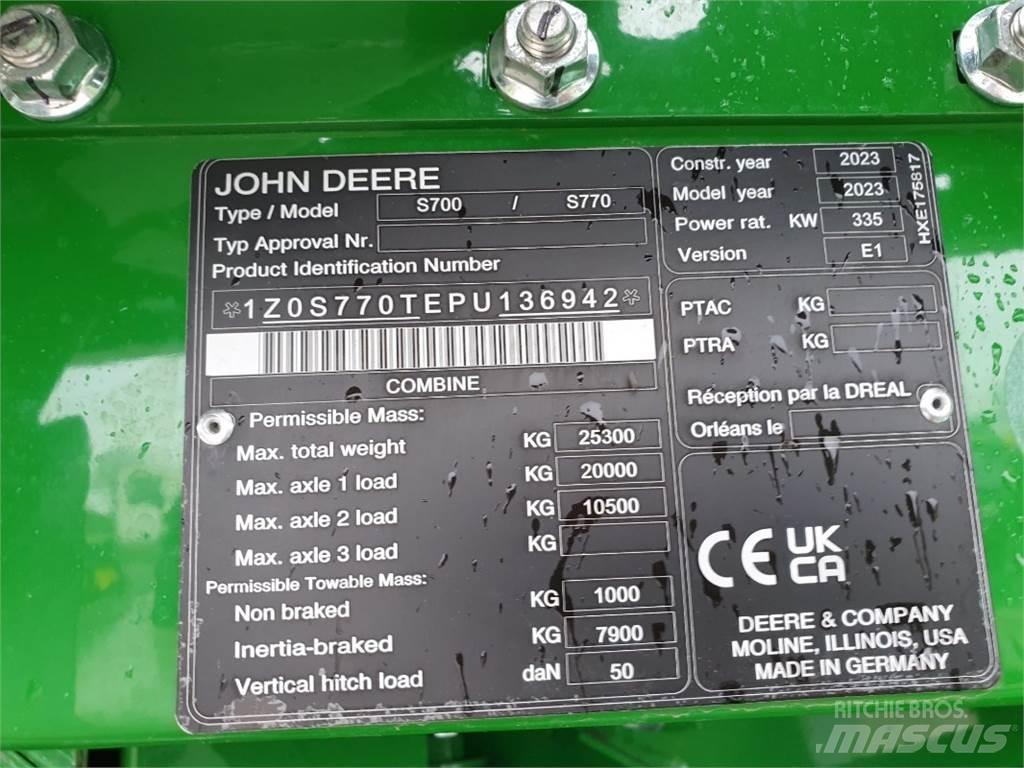 John Deere S770 Зернозбиральні комбайни