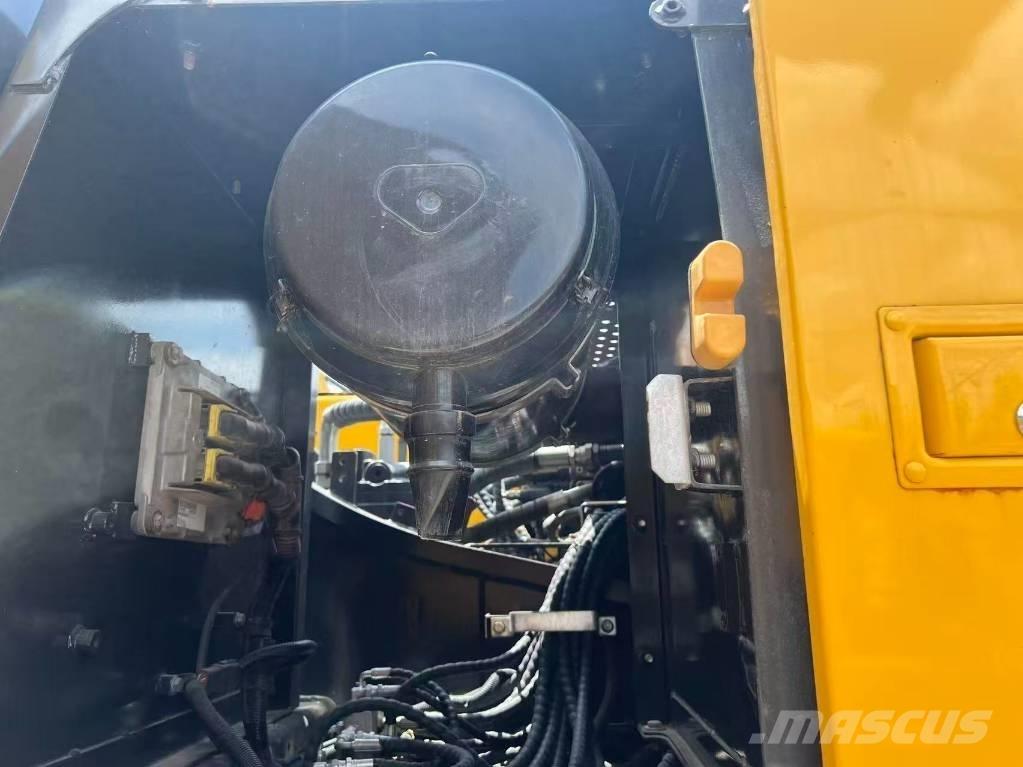Volvo EC 290 Гусеничні екскаватори