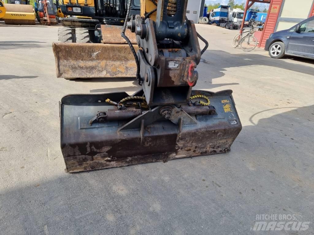 Hyundai HW 140 Колісні екскаватори