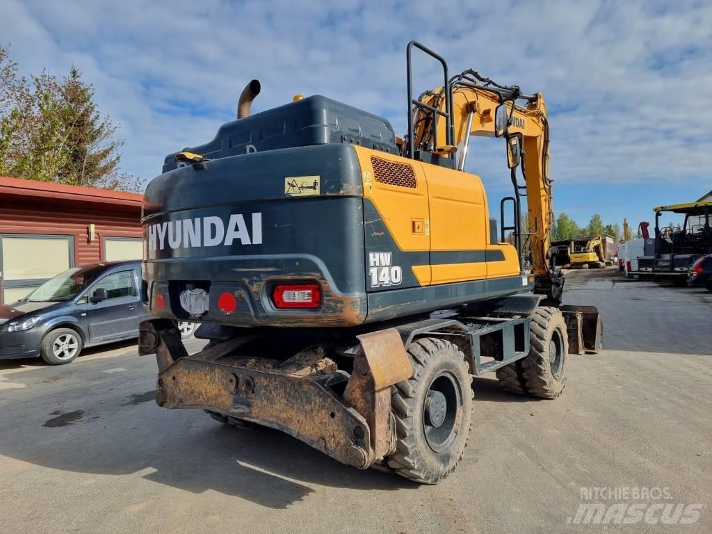 Hyundai HW 140 Колісні екскаватори
