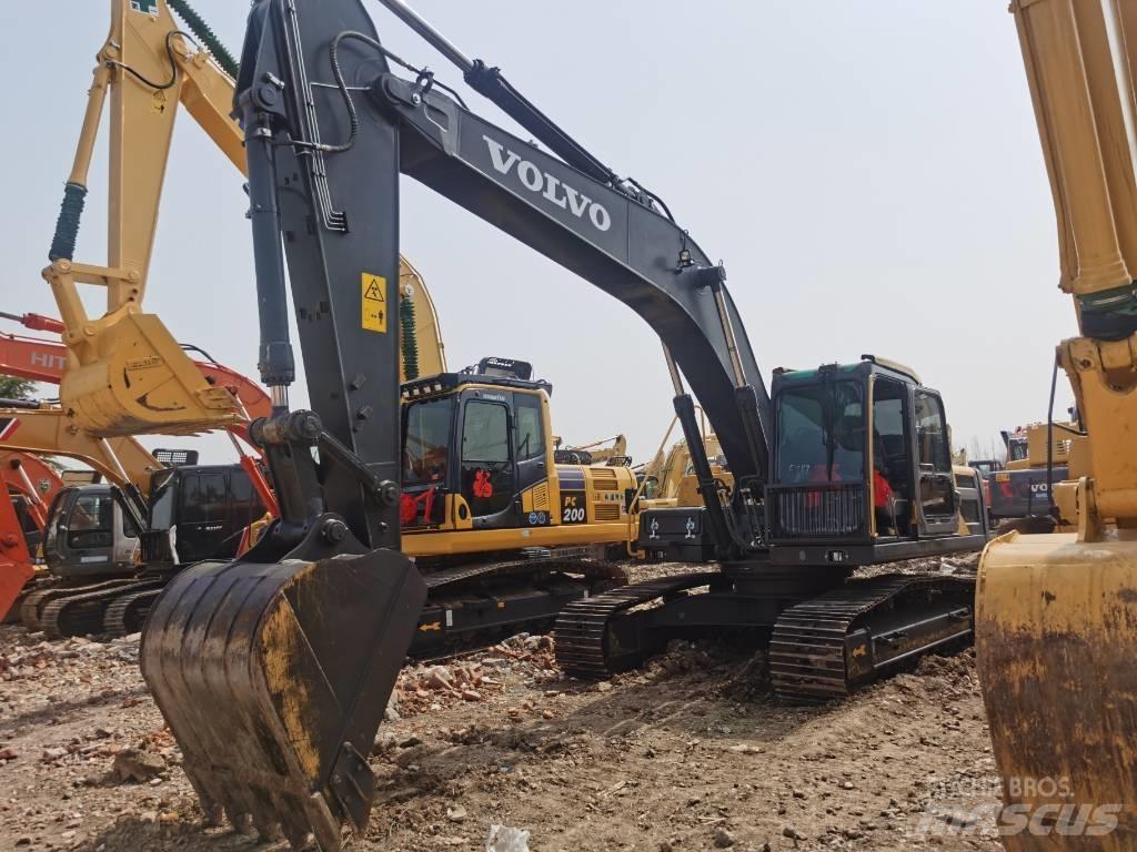 Volvo EC 240 Гусеничні екскаватори
