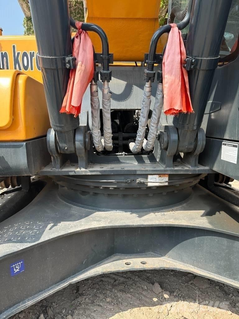 Hyundai 305LC-9S Гусеничні екскаватори