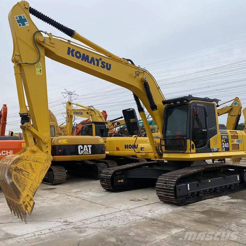 Komatsu PC 240 Гусеничні екскаватори