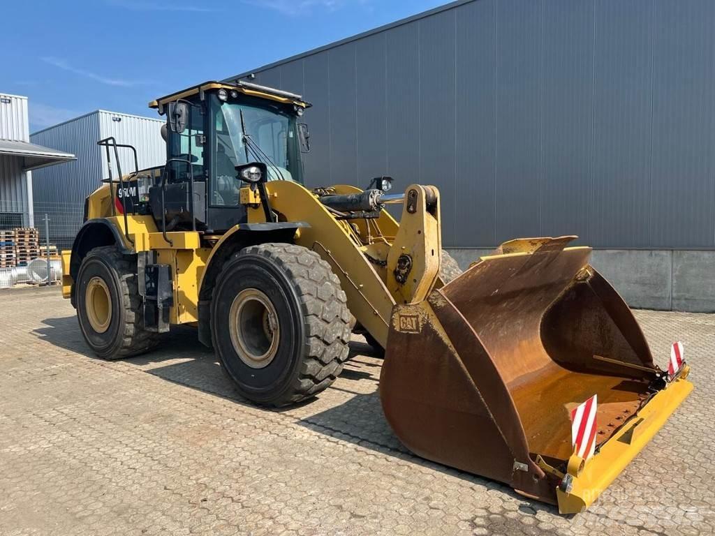 CAT 950M Фронтальні навантажувачі