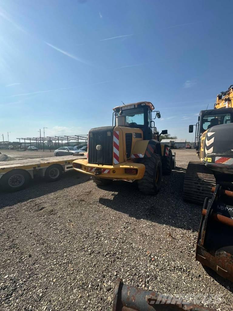 JCB 436 HT Фронтальні навантажувачі