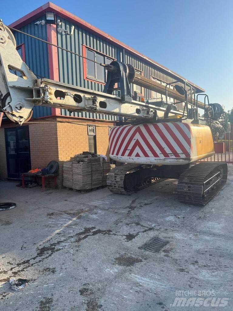 Tescar CF8 Стаціонарні бурові установки