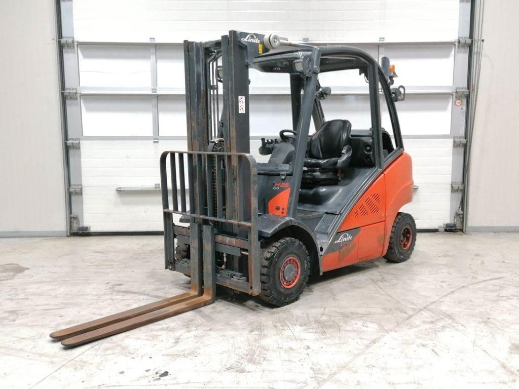Linde H25T-01 Газові навантажувачі