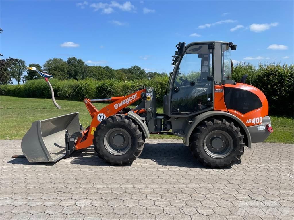 Atlas AR400 Фронтальні навантажувачі