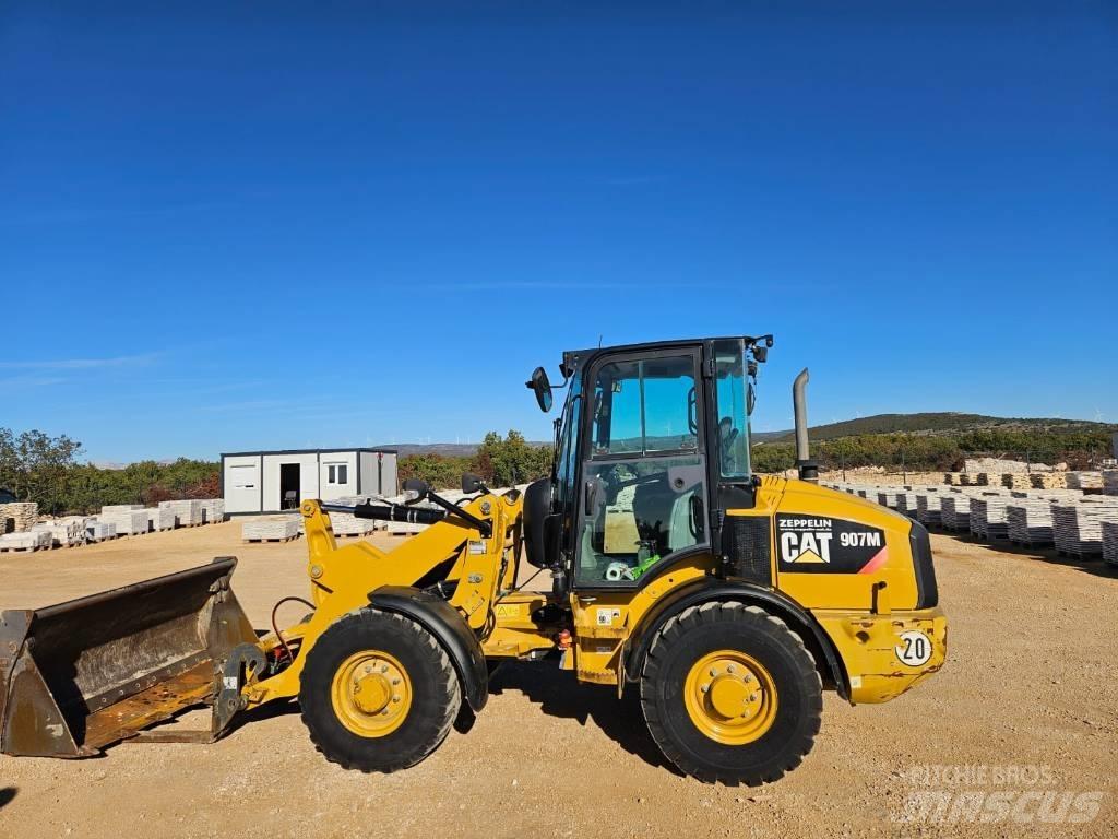 CAT 907 M Фронтальні навантажувачі