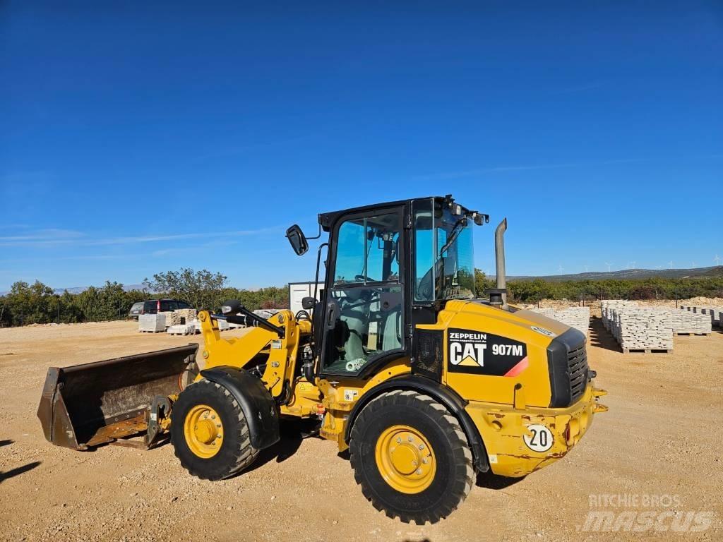 CAT 907 M Фронтальні навантажувачі