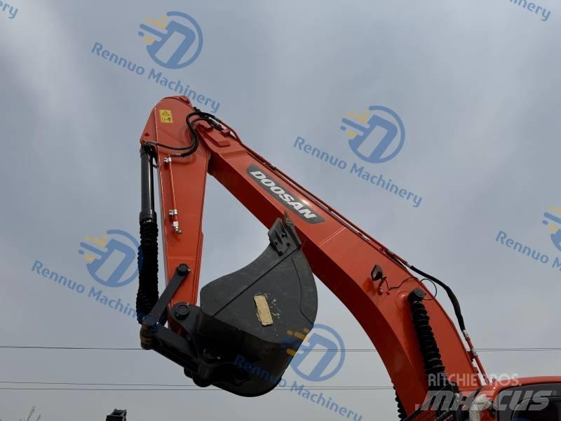 Doosan DX 225 LC-9C Гусеничні екскаватори