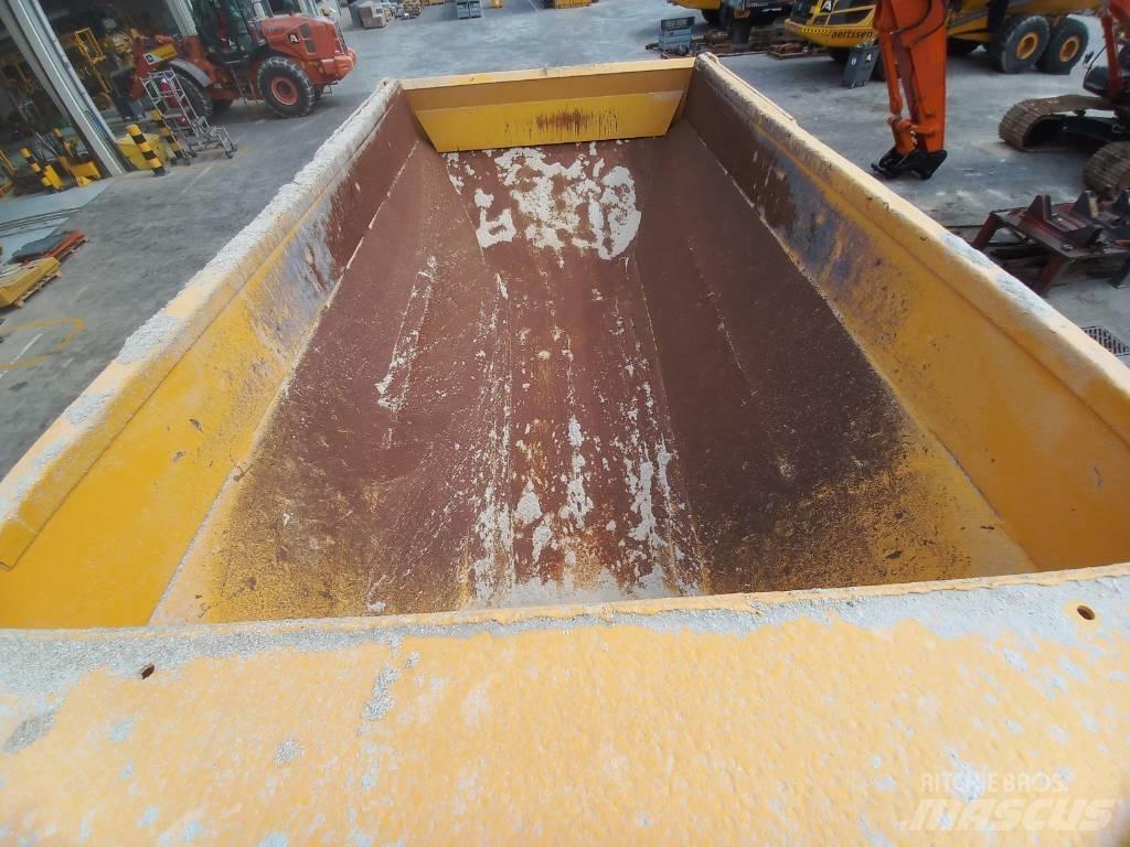 Volvo A40F (Abu Dhabi) Зчленовані самоскиди