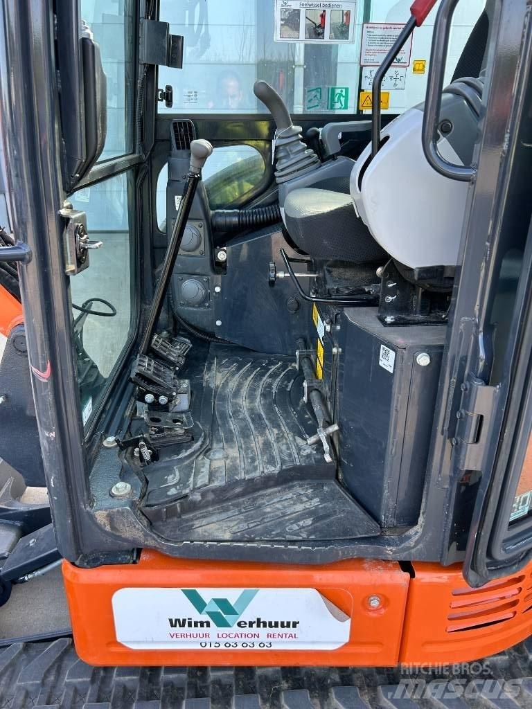 Hitachi ZX 26 U-6 Міні-екскаватори < 7т