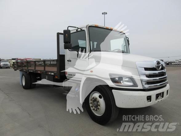 Hino 268 Вантажівки-платформи/бокове розвантаження