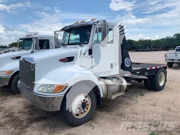 Peterbilt 335 Вантажівки-платформи/бокове розвантаження