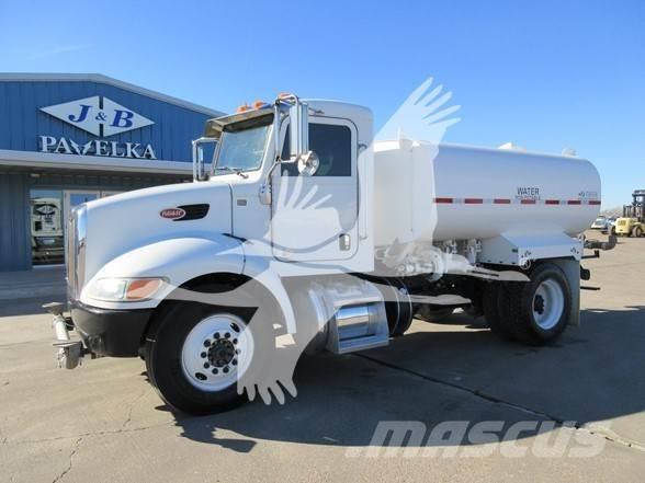 Peterbilt 337 Вантажівки-цистерни