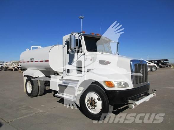 Peterbilt 337 Вантажівки-цистерни