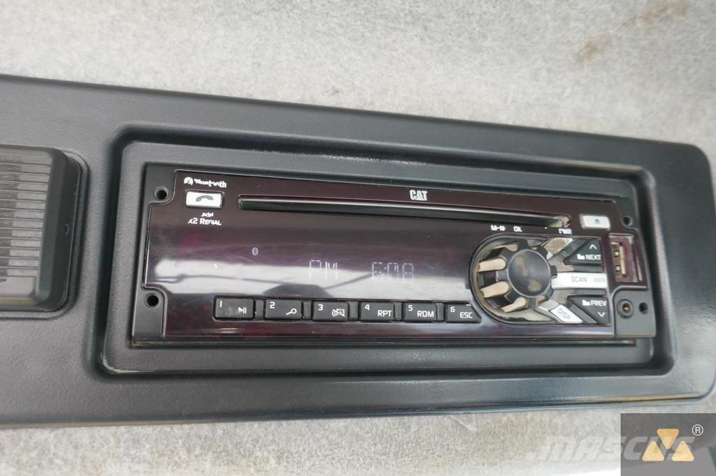 CAT 980M Фронтальні навантажувачі