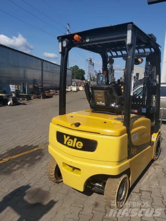 Yale ERP25VL Електронавантажувачі
