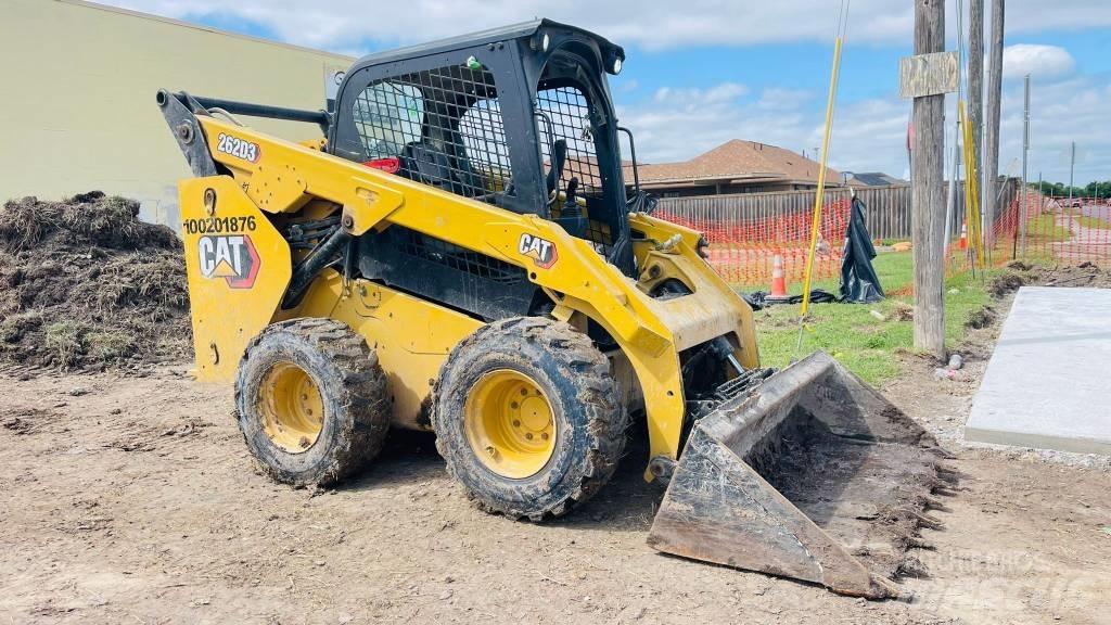 CAT 262D3 Міні-навантажувачі