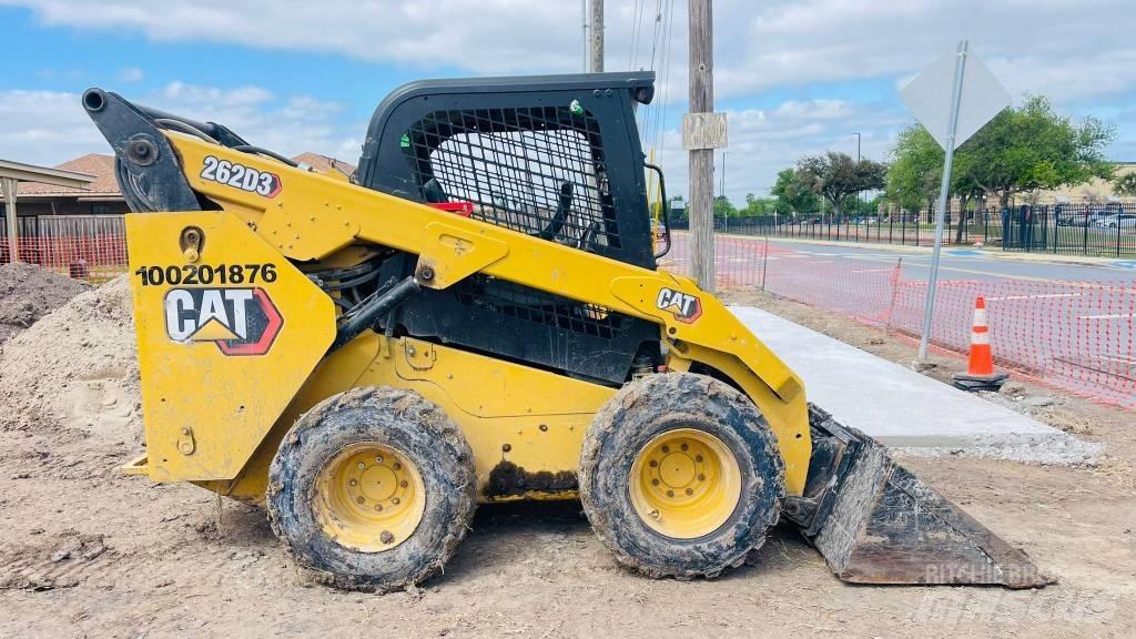 CAT 262D3 Міні-навантажувачі