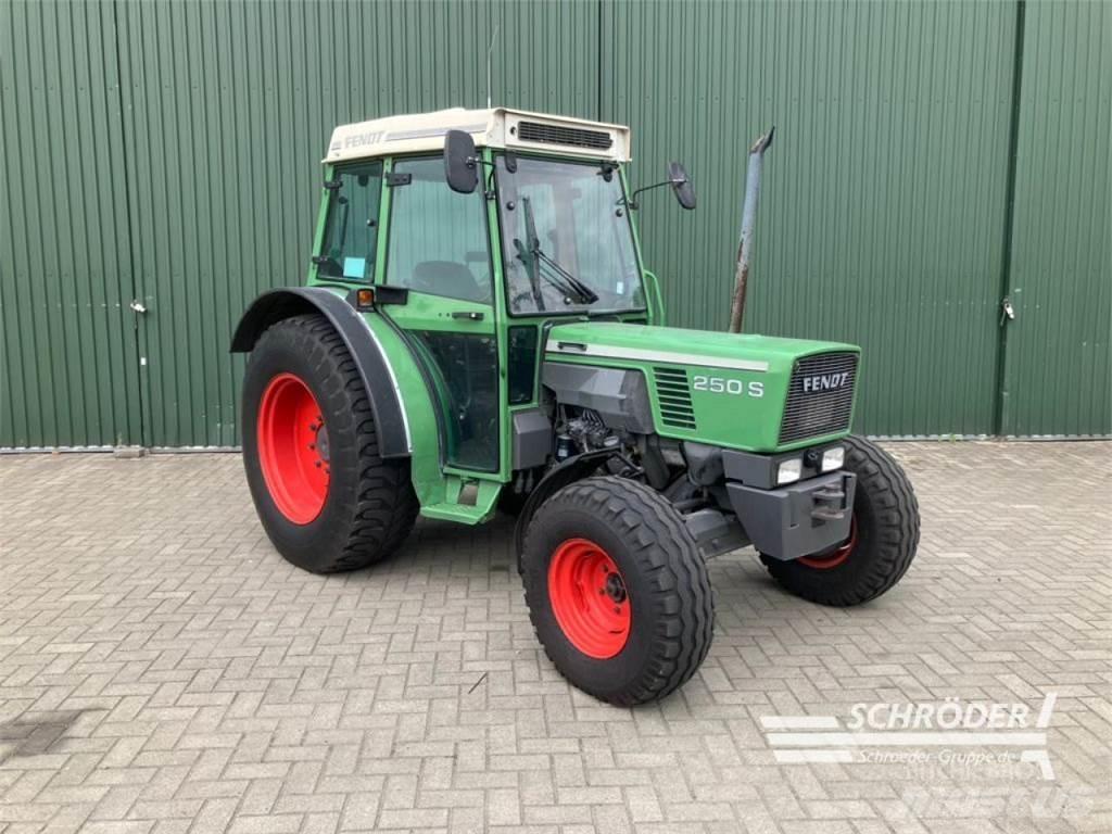 Fendt FARMER 250 S Трактори