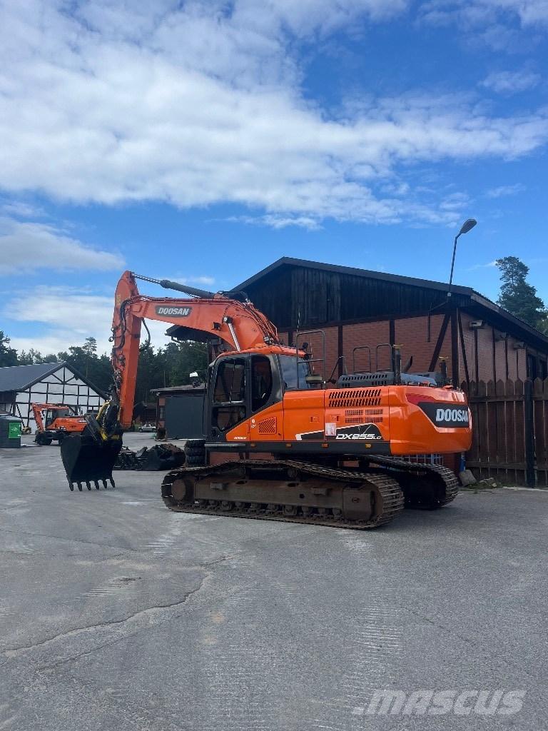 Doosan DX 255 LC-5 Гусеничні екскаватори