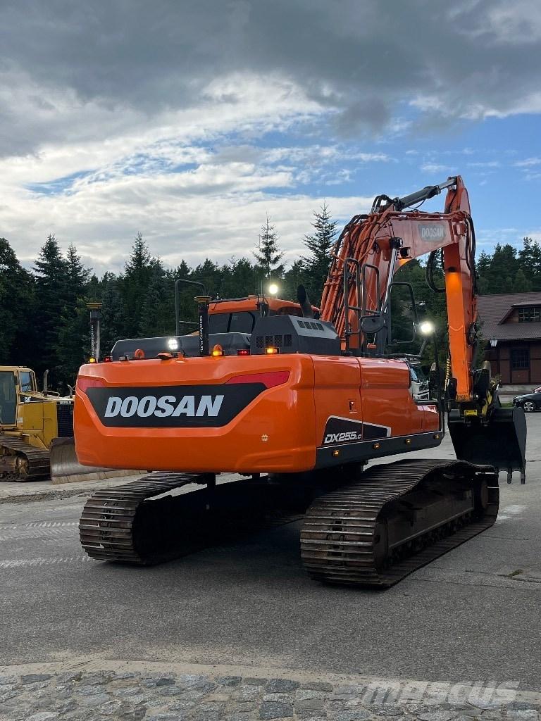 Doosan DX 255 LC-5 Гусеничні екскаватори