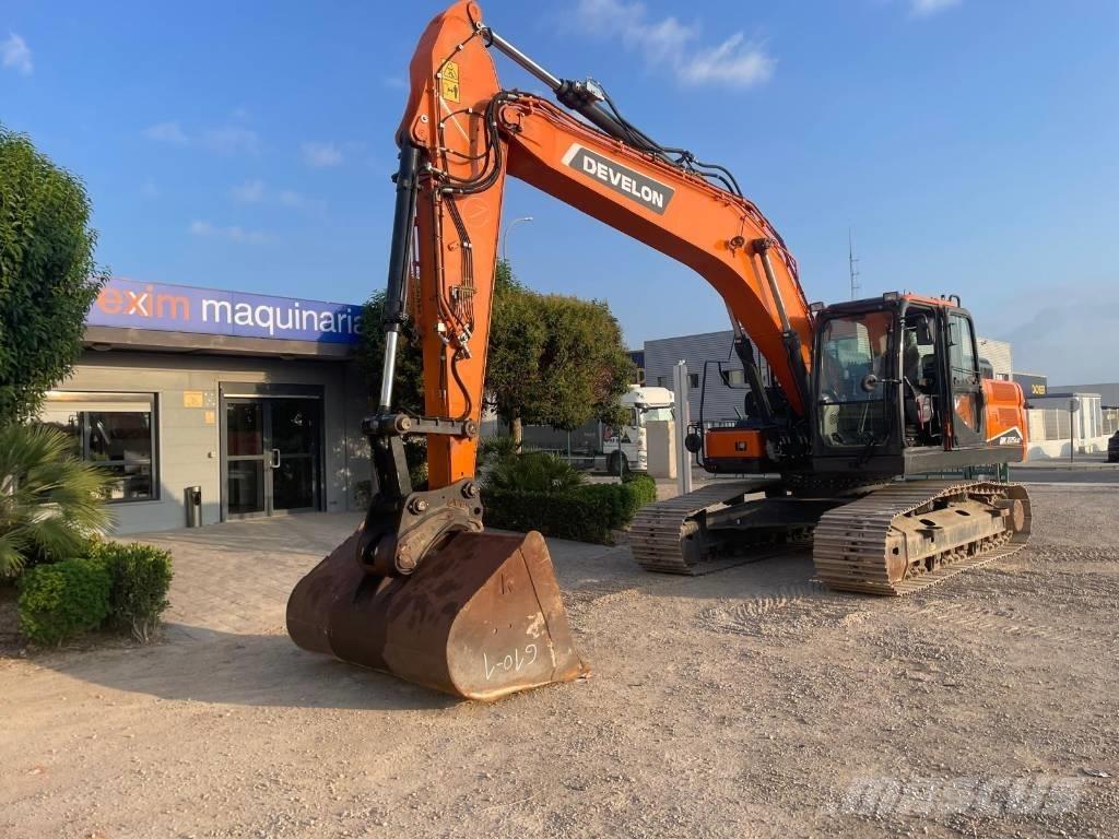 Doosan DX225LC-7 Гусеничні екскаватори