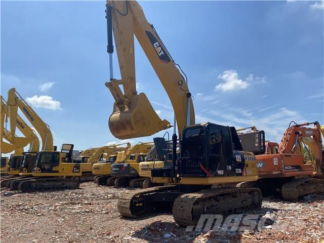 CAT 323D2L Гусеничні екскаватори