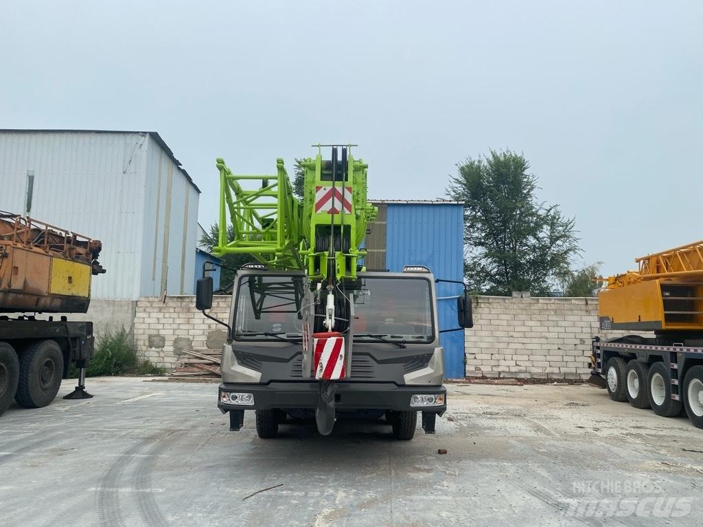 Zoomlion QY50V автокрани
