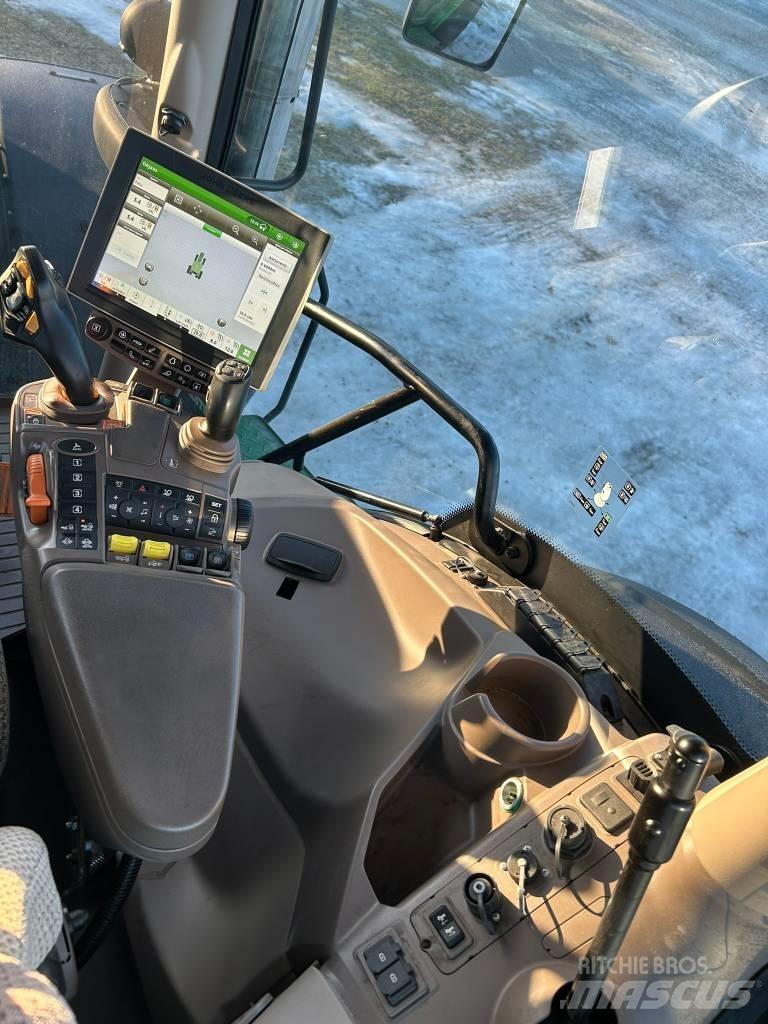 John Deere 6250 R Трактори