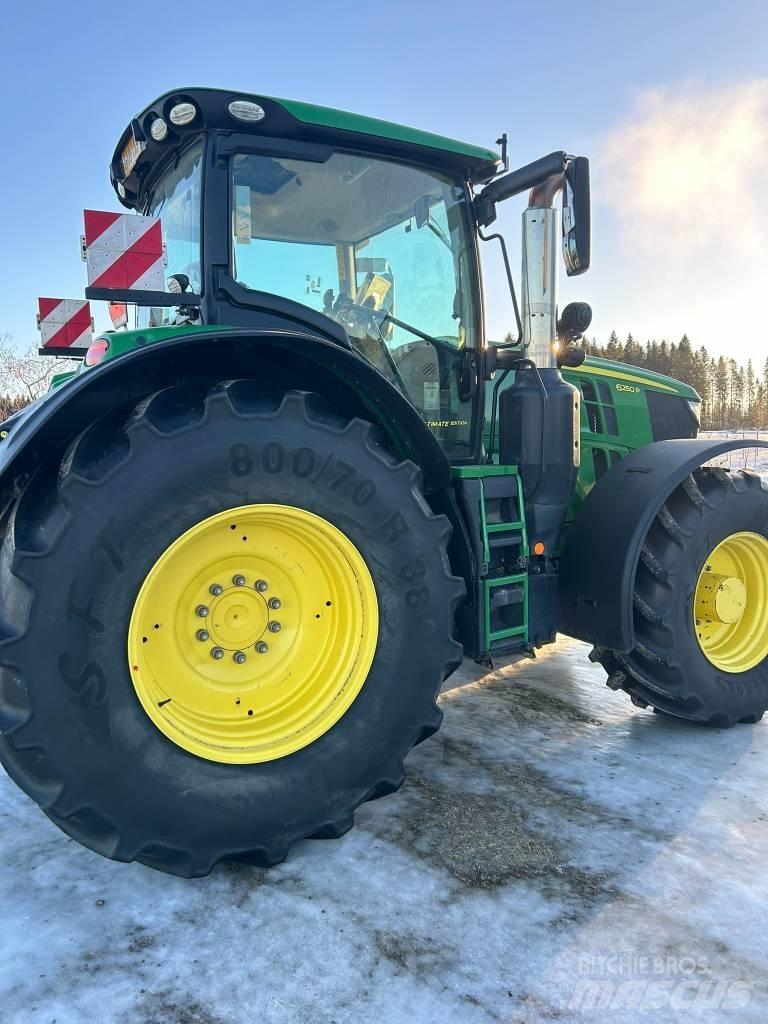 John Deere 6250 R Трактори