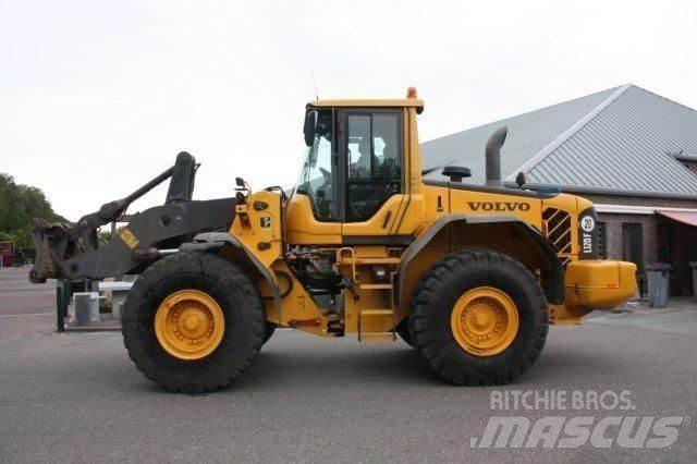 Volvo L 120 F Фронтальні навантажувачі