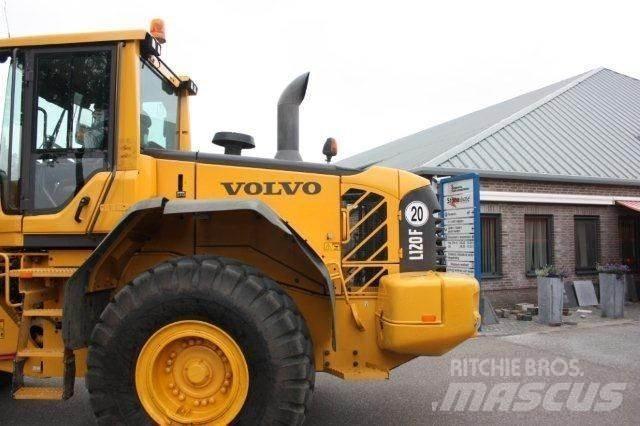 Volvo L 120 F Фронтальні навантажувачі