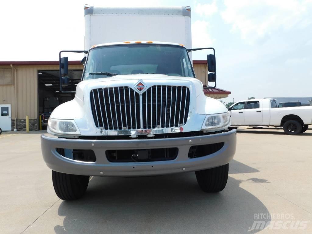 International 4300 Автоконтейнеровози