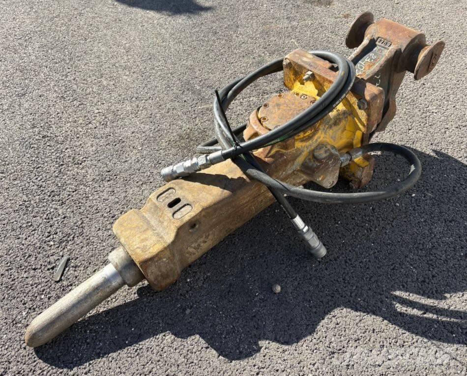 Atlas Copco SB 202 Плуги