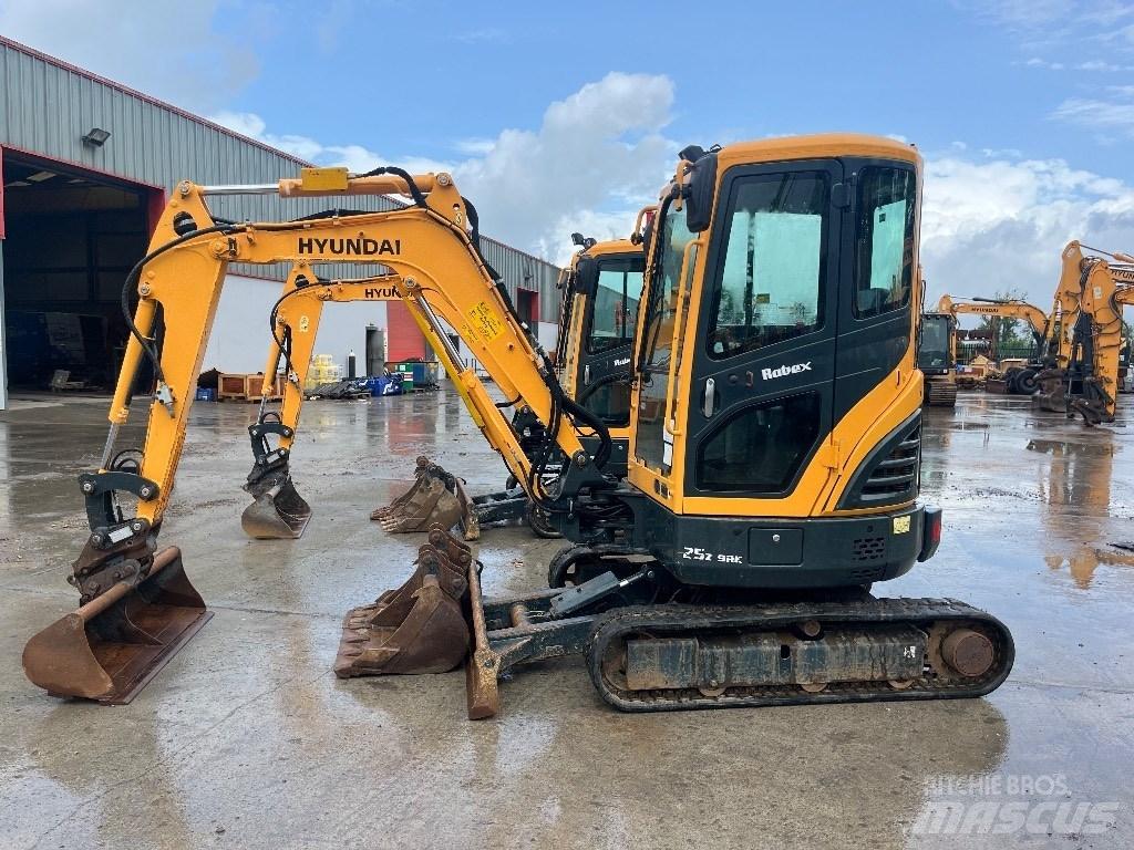 Hyundai R25Z-9 AK Міні-екскаватори < 7т