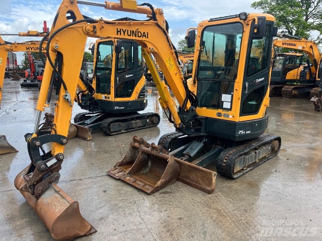 Hyundai R25Z-9 AK Міні-екскаватори < 7т