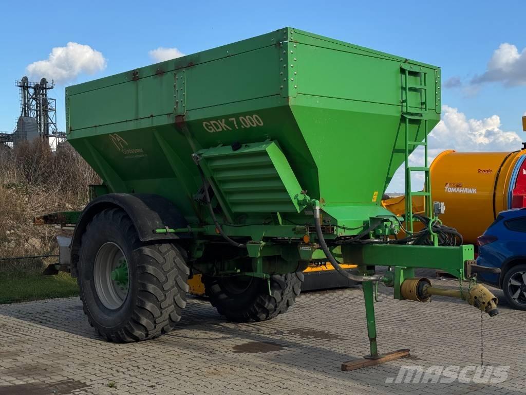 Gustrower GDK 7000 Розсіювач мінеральних добрив