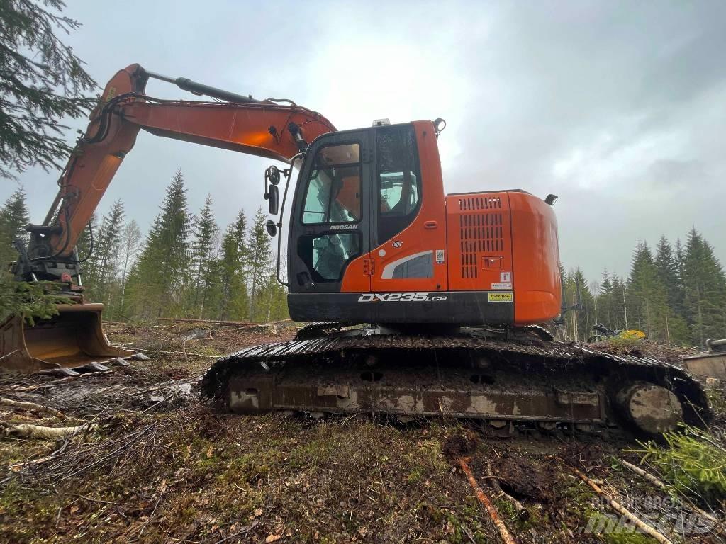 Doosan DX 235 LCR-5 Гусеничні екскаватори