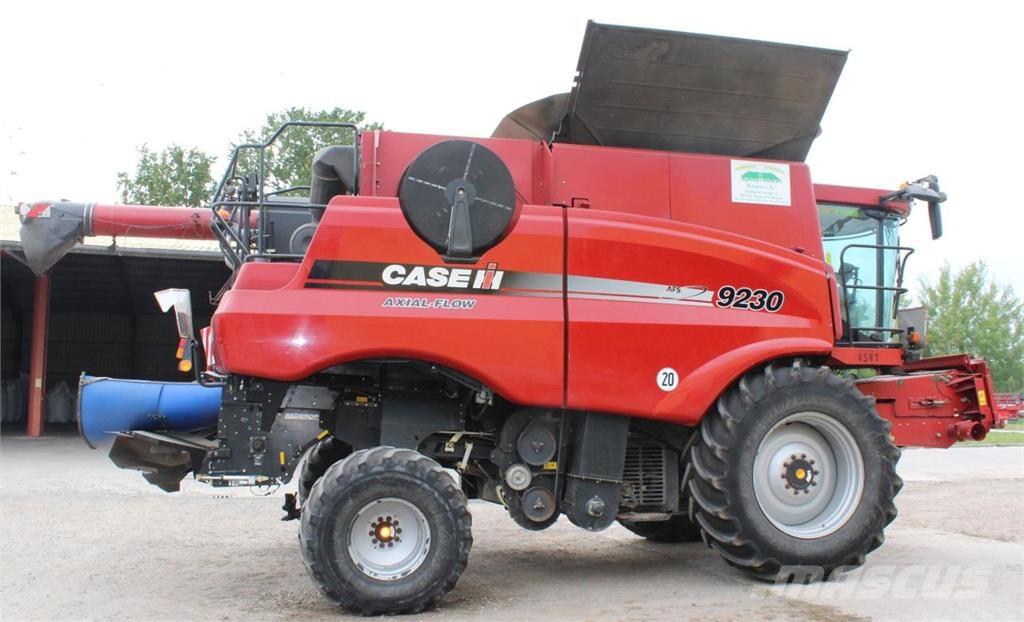 Case IH AF 9230 Зернозбиральні комбайни