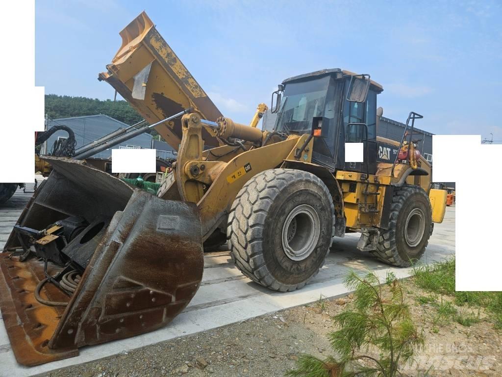 CAT 972 H Фронтальні навантажувачі