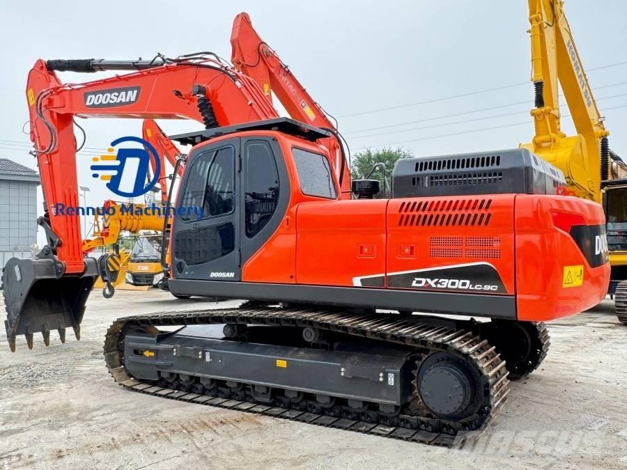 Doosan DX 300LC-9C Гусеничні екскаватори