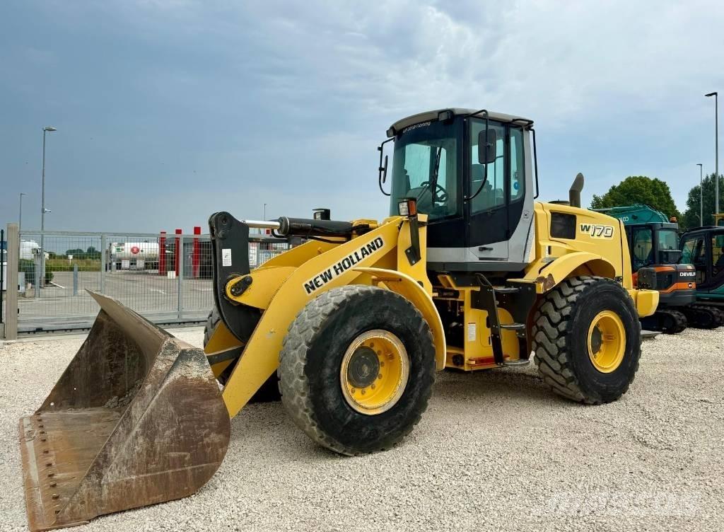 New Holland W 170 Фронтальні навантажувачі
