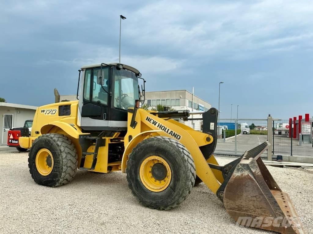 New Holland W 170 Фронтальні навантажувачі